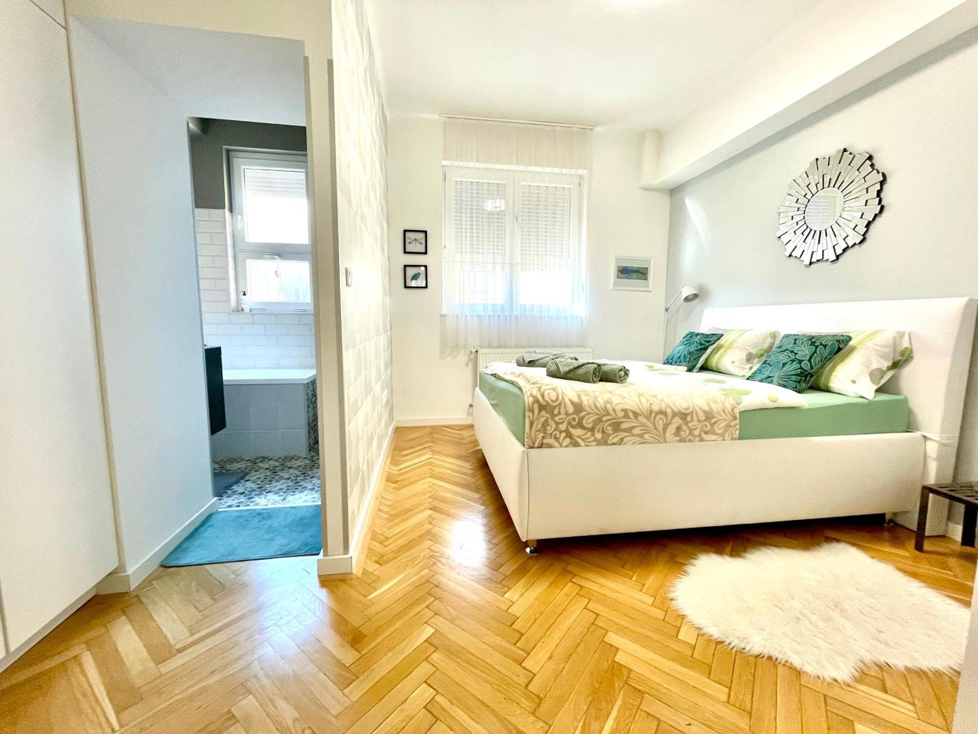 Mint Pearl Apartment 3 Rooms 2 Bathrooms At Kalvin Square Budapeszt Zewnętrze zdjęcie