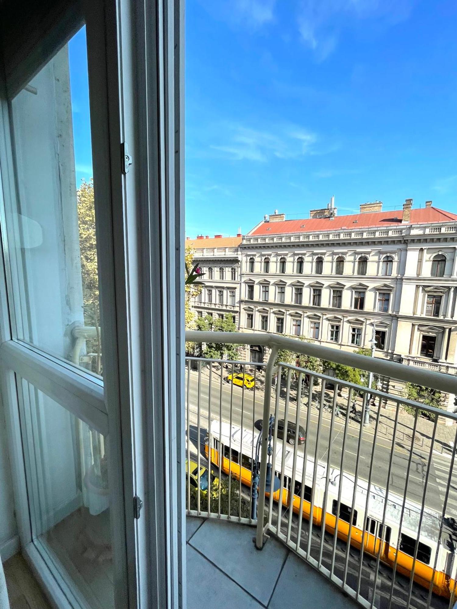 Mint Pearl Apartment 3 Rooms 2 Bathrooms At Kalvin Square Budapeszt Zewnętrze zdjęcie