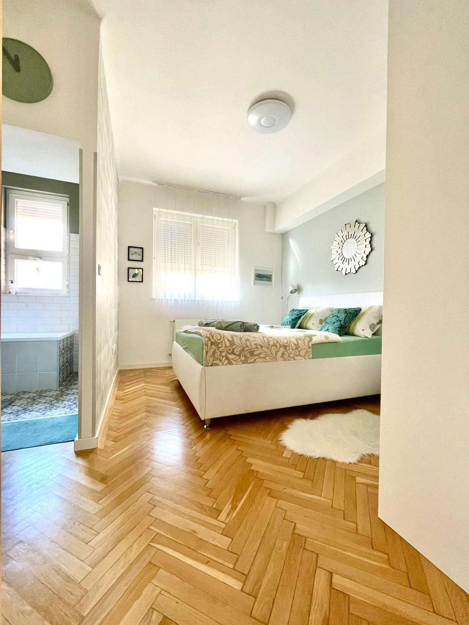 Mint Pearl Apartment 3 Rooms 2 Bathrooms At Kalvin Square Budapeszt Zewnętrze zdjęcie